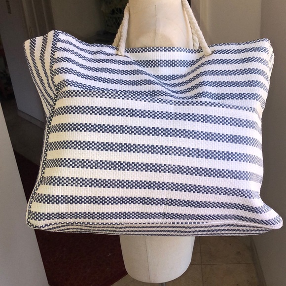 DSW Accessories - DSW Over sized tote